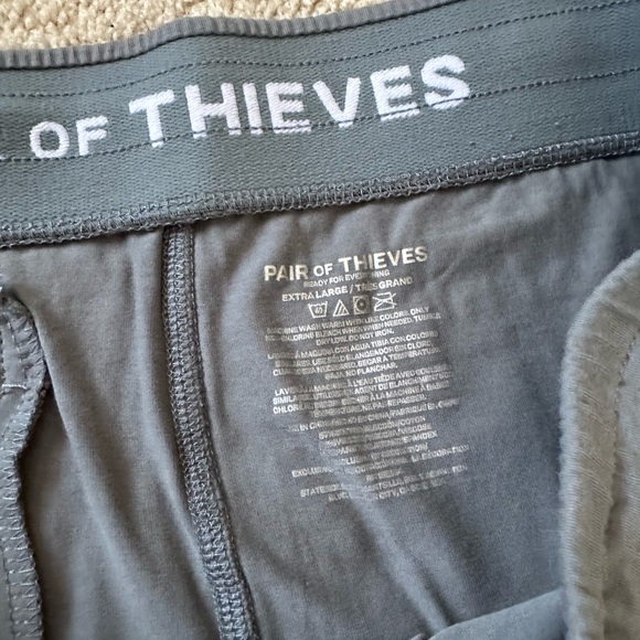 Men's Gray Shorts. Sz XL. Like New. - Picture 2 of 3